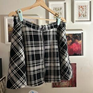 Hot Topic Black and White Plaid Skater Skirt